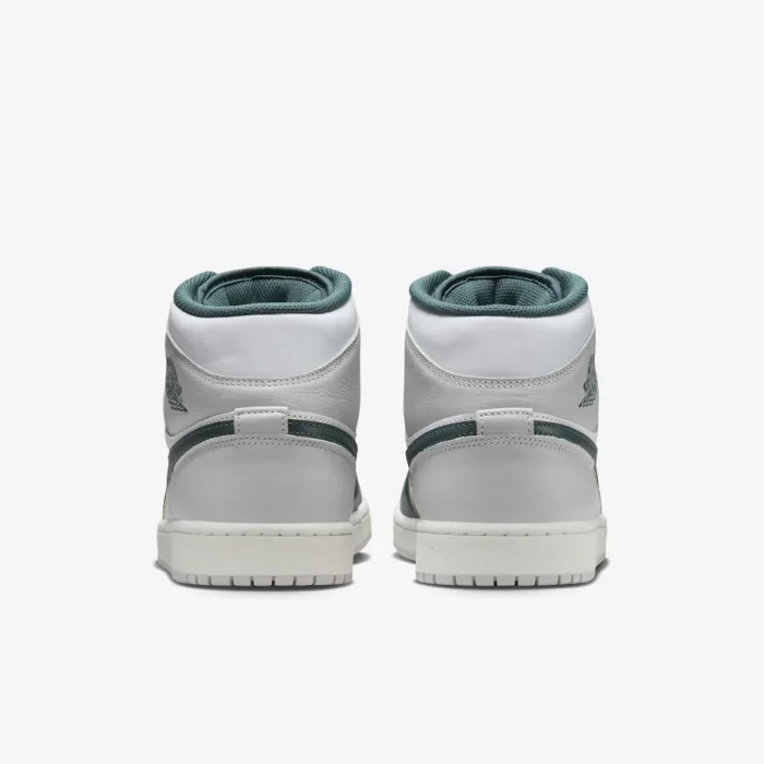Air Jordan 1 Mid Blanc-Vert Oxydé